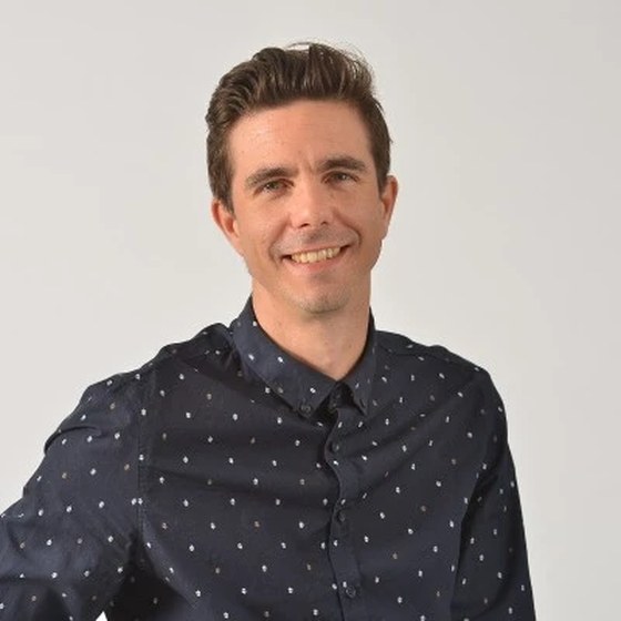 Portrait de Jonas Charbonnier, fondateur d'ECOJO
